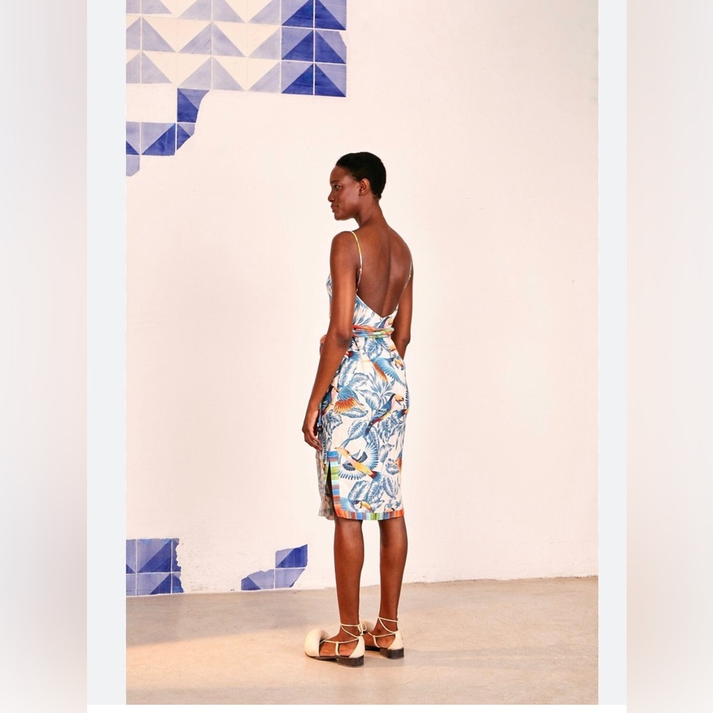 LAST CHANCE Farm Rio Flying Toucans Open Back Midi Dress - Picture 12 of 16